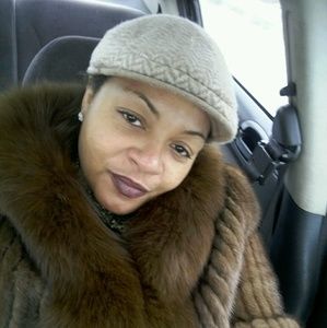 Meet your Posher, Inez